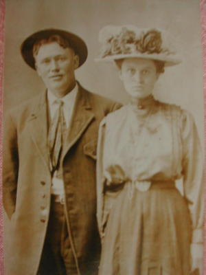 1913